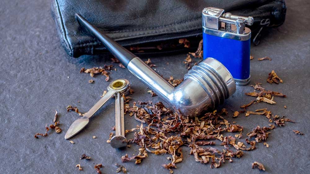 Pipa metalica pentru fumat tutun impreuna cu futac de piap si bricheta pentru pipa